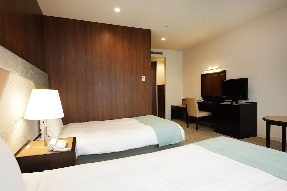 Royal Hotel Yatsugatake -From Apr2024 Grand Mercure Yatsugatake Resort & Spa Hokuto  Extérieur photo