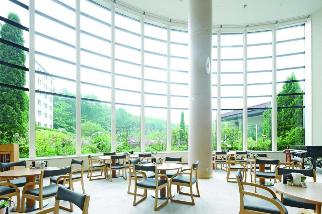 Royal Hotel Yatsugatake -From Apr2024 Grand Mercure Yatsugatake Resort & Spa Hokuto  Extérieur photo