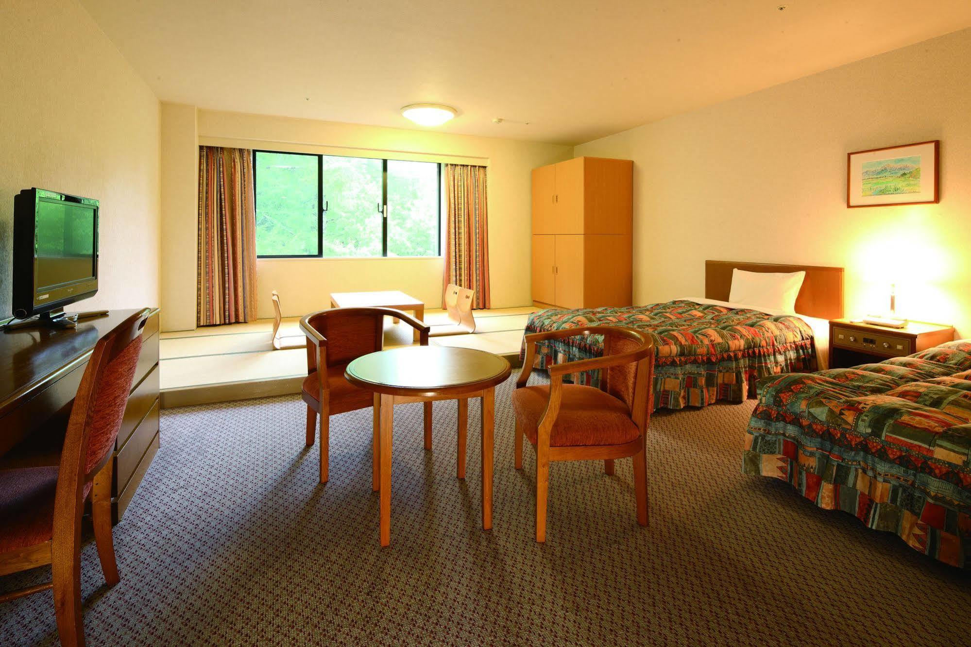 Royal Hotel Yatsugatake -From Apr2024 Grand Mercure Yatsugatake Resort & Spa Hokuto  Extérieur photo