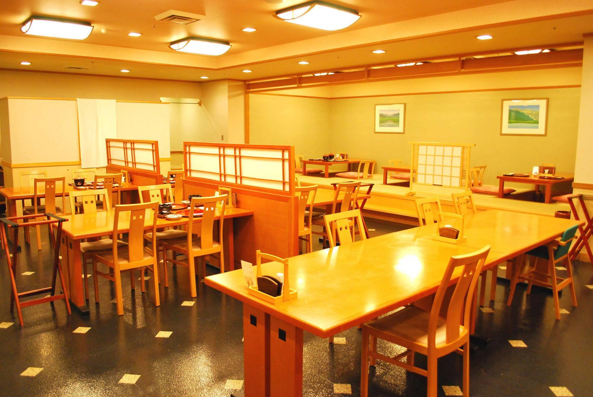 Royal Hotel Yatsugatake -From Apr2024 Grand Mercure Yatsugatake Resort & Spa Hokuto  Extérieur photo